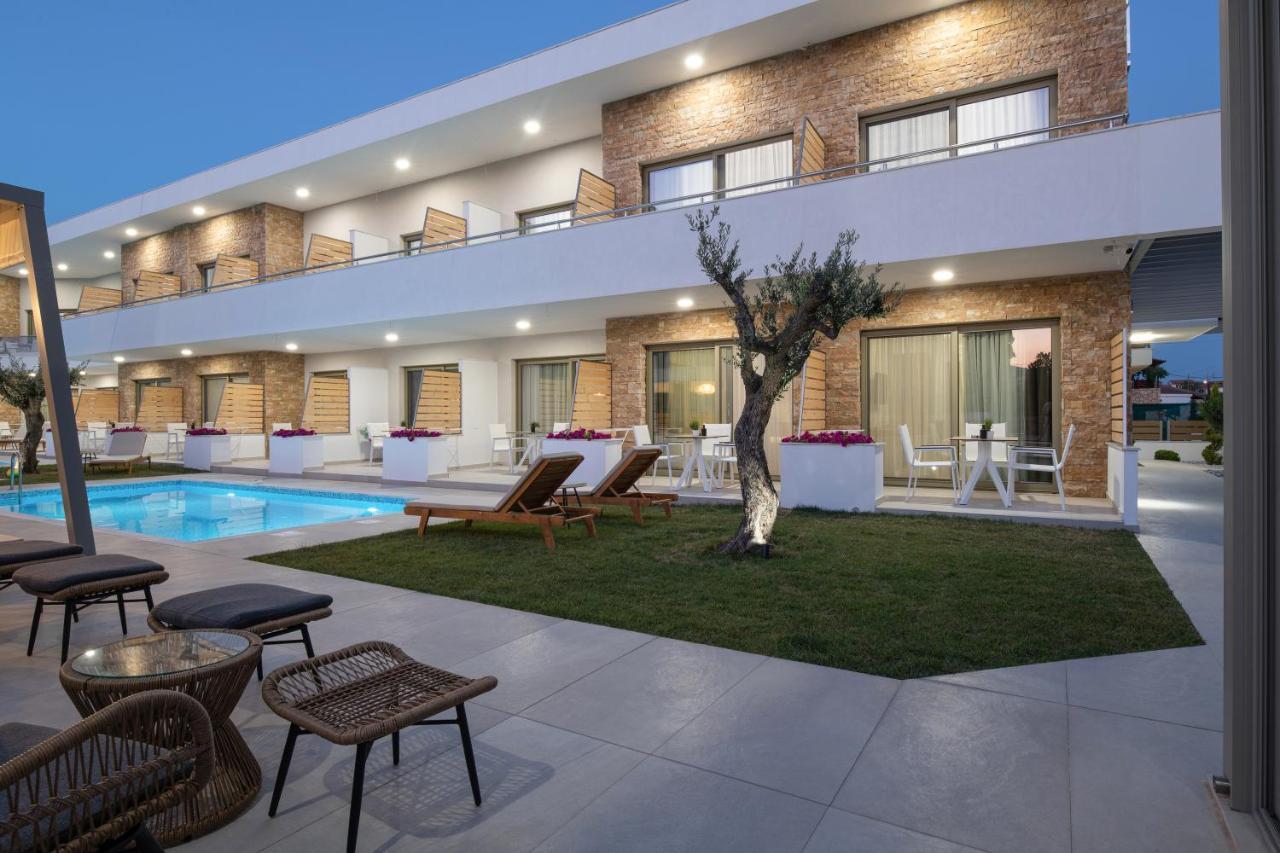 Imagine Luxury Suites Nikiti  Ngoại thất bức ảnh