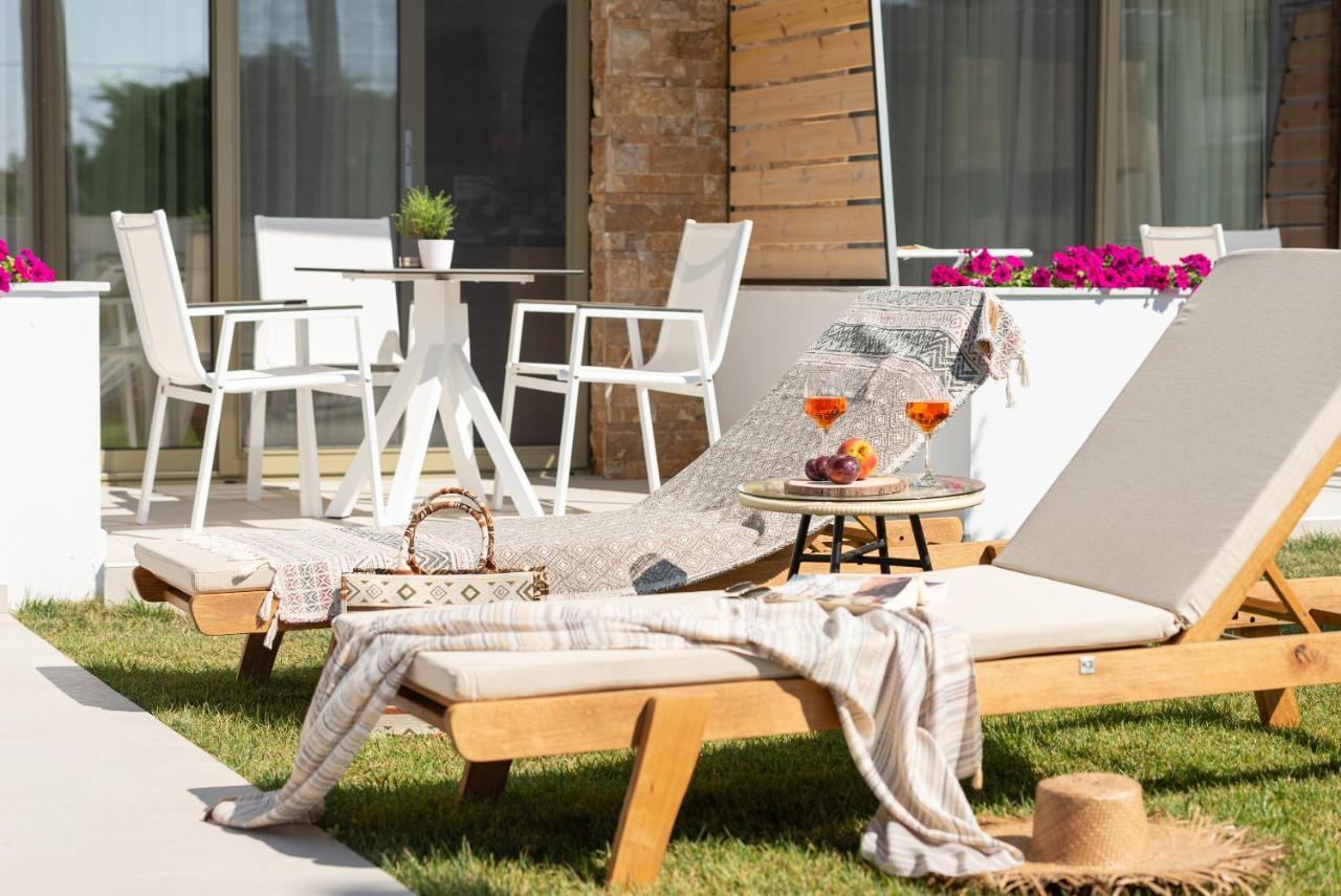 Imagine Luxury Suites Nikiti  Ngoại thất bức ảnh