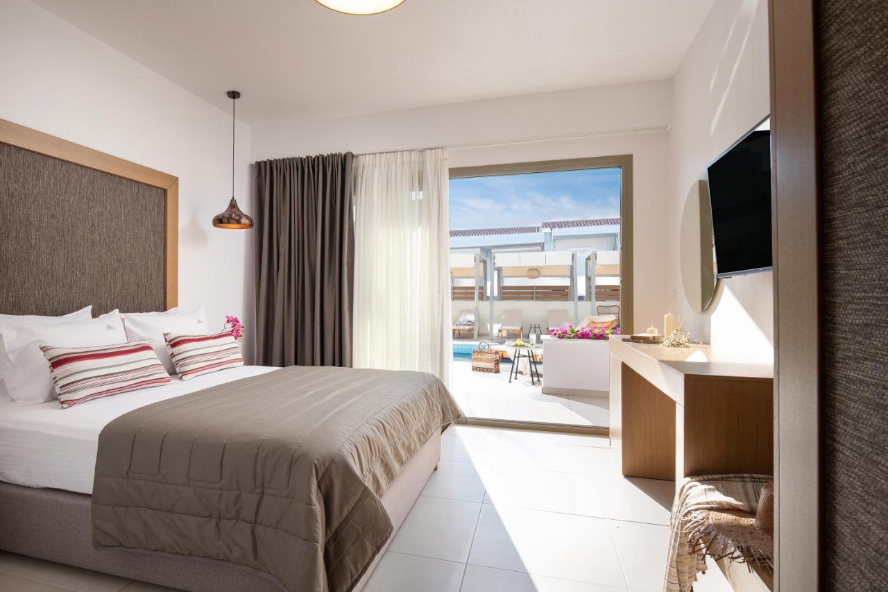 Imagine Luxury Suites Nikiti  Ngoại thất bức ảnh
